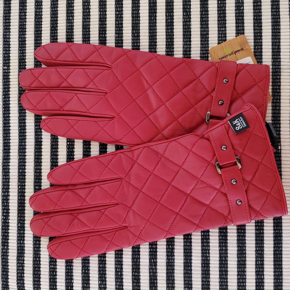 NWT Soia & Kyo Red Messina Quilted Leather Gloves With Wool-Blend Lining